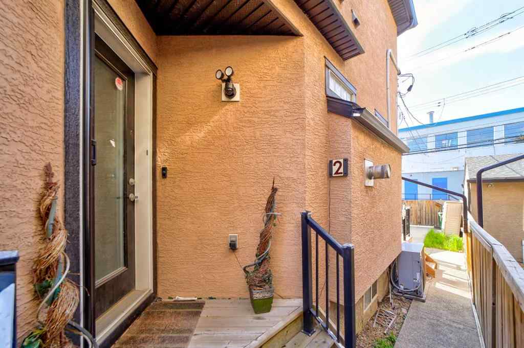 MLS® A2223976 - Unit ##2 221 17 Avenue NE in Tuxedo Park Calgary, Residential