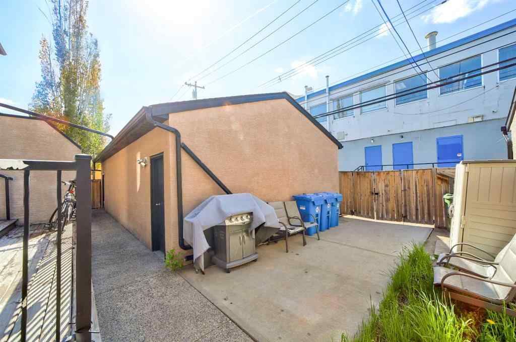 MLS® A2223976 - Unit ##2 221 17 Avenue NE in Tuxedo Park Calgary, Residential