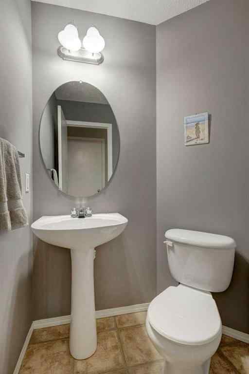 MLS® A2223980 - 450 Elgin Gardens SE in McKenzie Towne Calgary, Residential