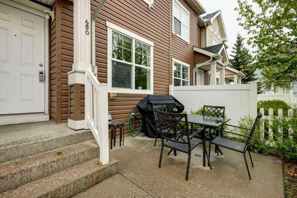 MLS® A2223980 - 450 Elgin Gardens SE in McKenzie Towne Calgary, Residential
