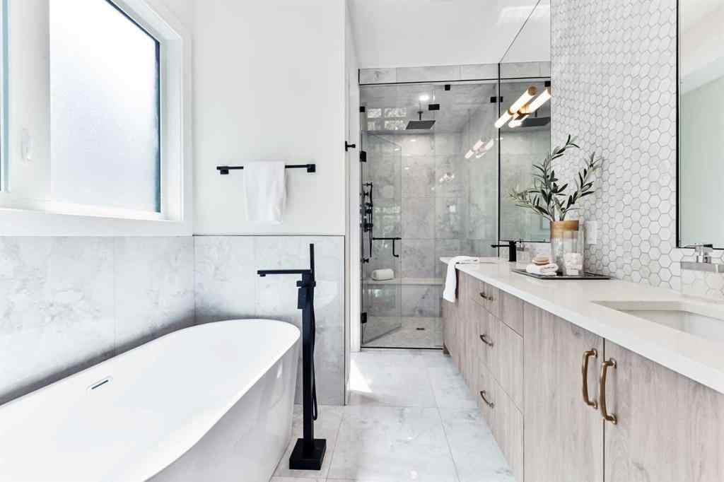 MLS® A2223994 - 643 36 Street SW in Spruce Cliff Calgary, Residential