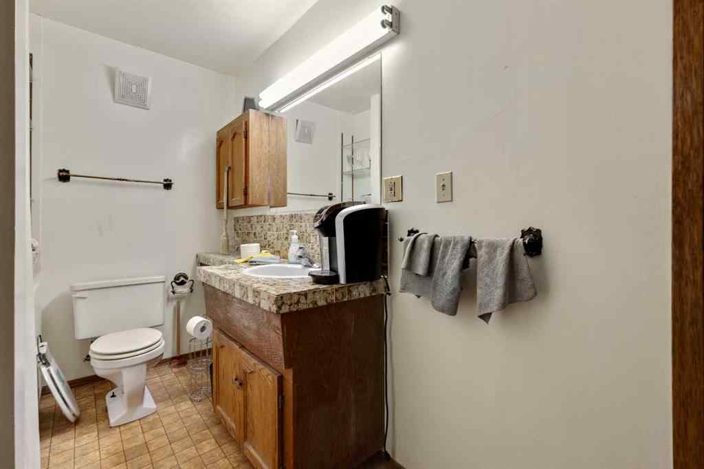 MLS® A2224068 - 312 1 Street W in Downtown Cochrane, Commercial