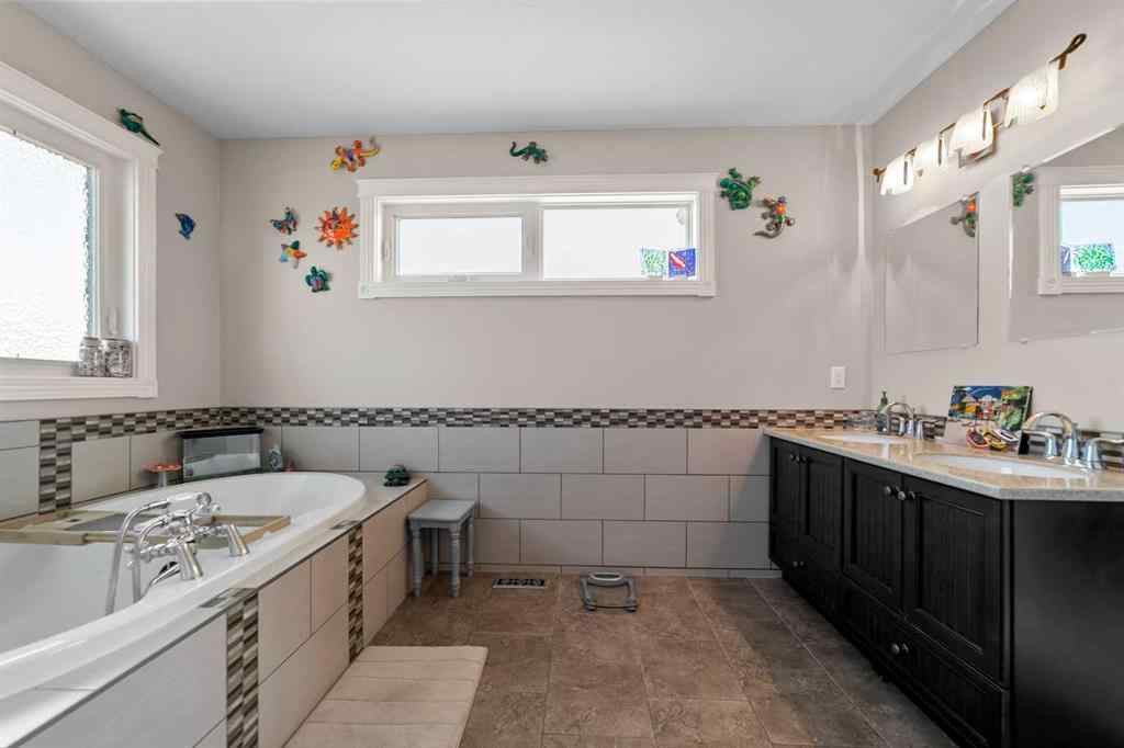 MLS® A2224129 - 3701 68 A Street W in Southwest Meadows Camrose, Residential
