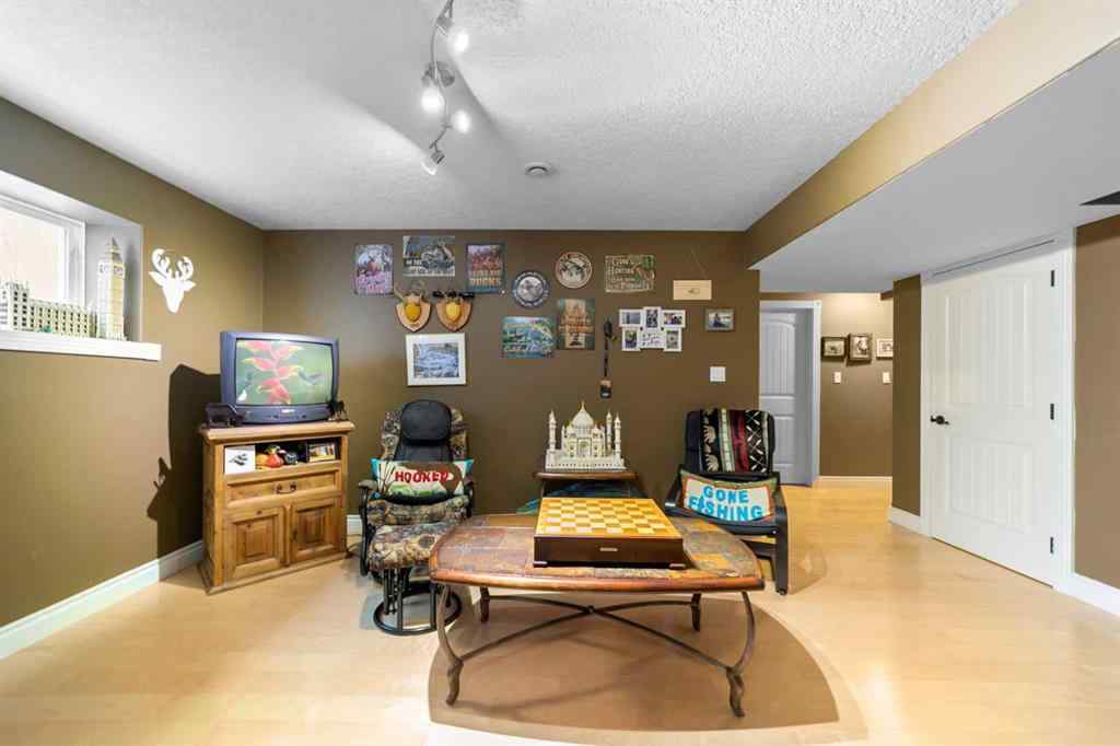 MLS® A2224129 - 3701 68 A Street W in Southwest Meadows Camrose, Residential