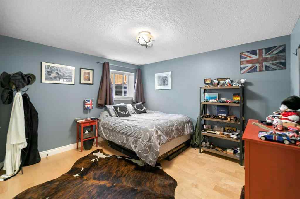 MLS® A2224129 - 3701 68 A Street W in Southwest Meadows Camrose, Residential