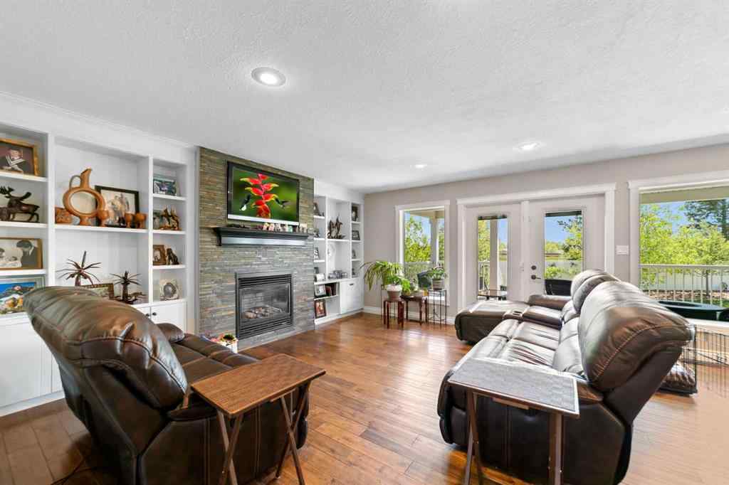 MLS® A2224129 - 3701 68 A Street W in Southwest Meadows Camrose, Residential