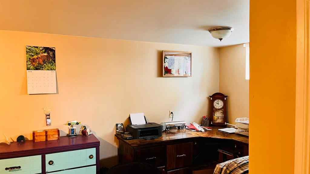 MLS® A2224186 - 330 3rd Avenue E in NONE Bow Island, Residential