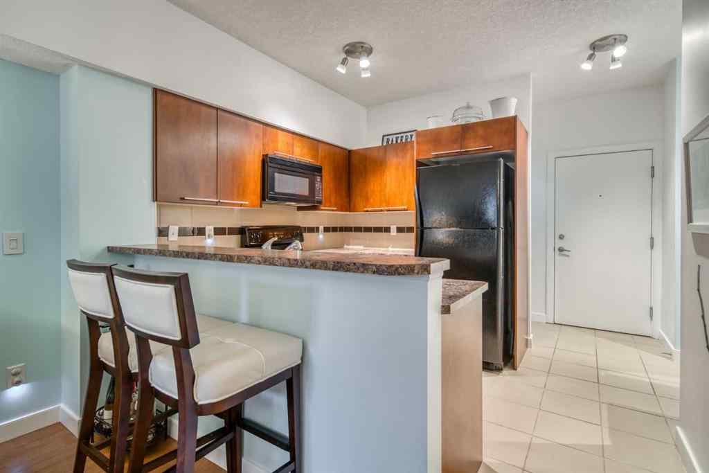 MLS® A2224193 - Unit #111 2420 34 Avenue SW in South Calgary Calgary, Residential