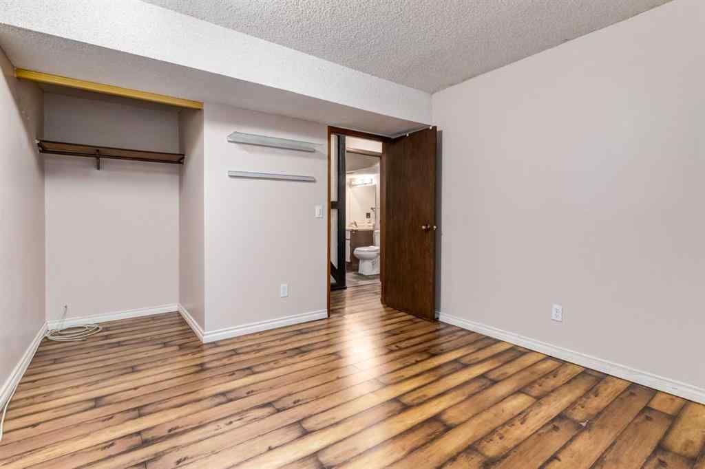 MLS® A2224200 - 91 Castleridge Crescent NE in Castleridge Calgary, Residential