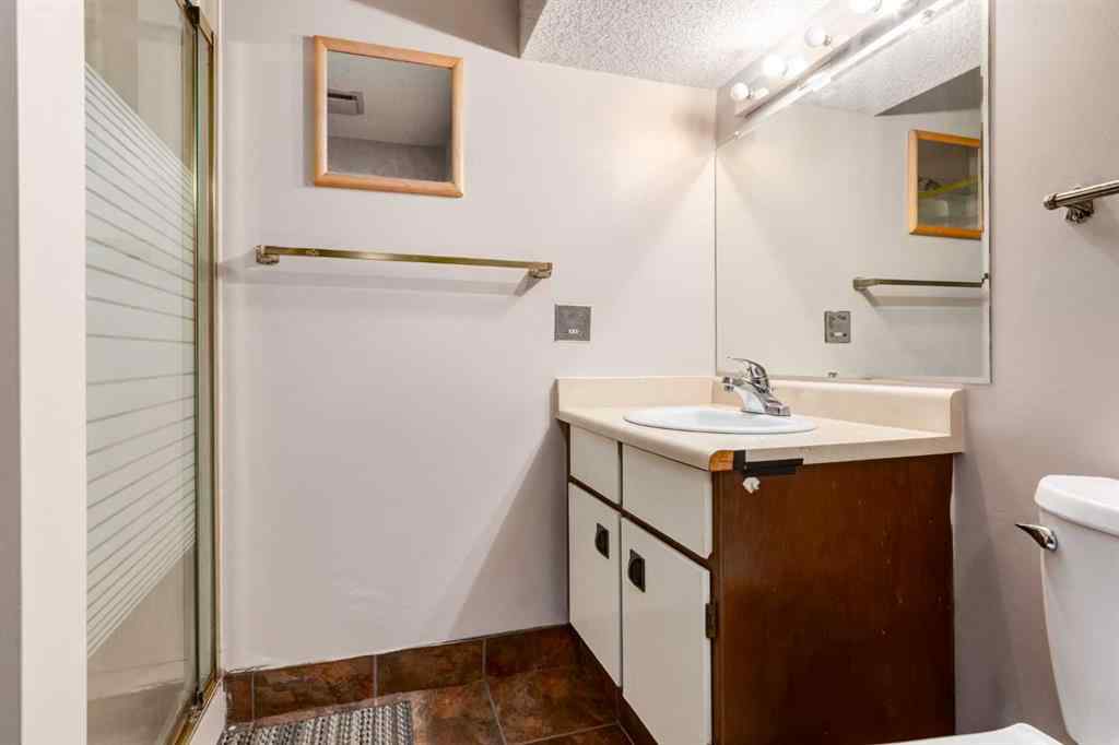 MLS® A2224200 - 91 Castleridge Crescent NE in Castleridge Calgary, Residential