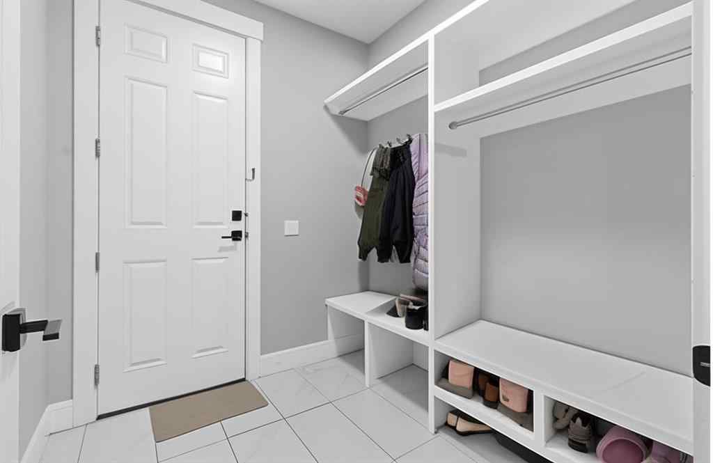 MLS® A2224202 - 247 Kinniburgh Place  in Kinniburgh North Chestermere, Residential