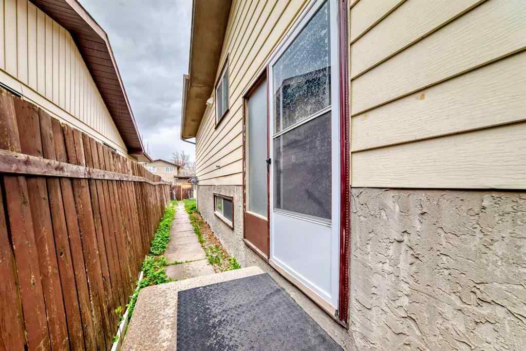 MLS® A2224219 - 105 Berwick Drive NW in Beddington Heights Calgary, Residential