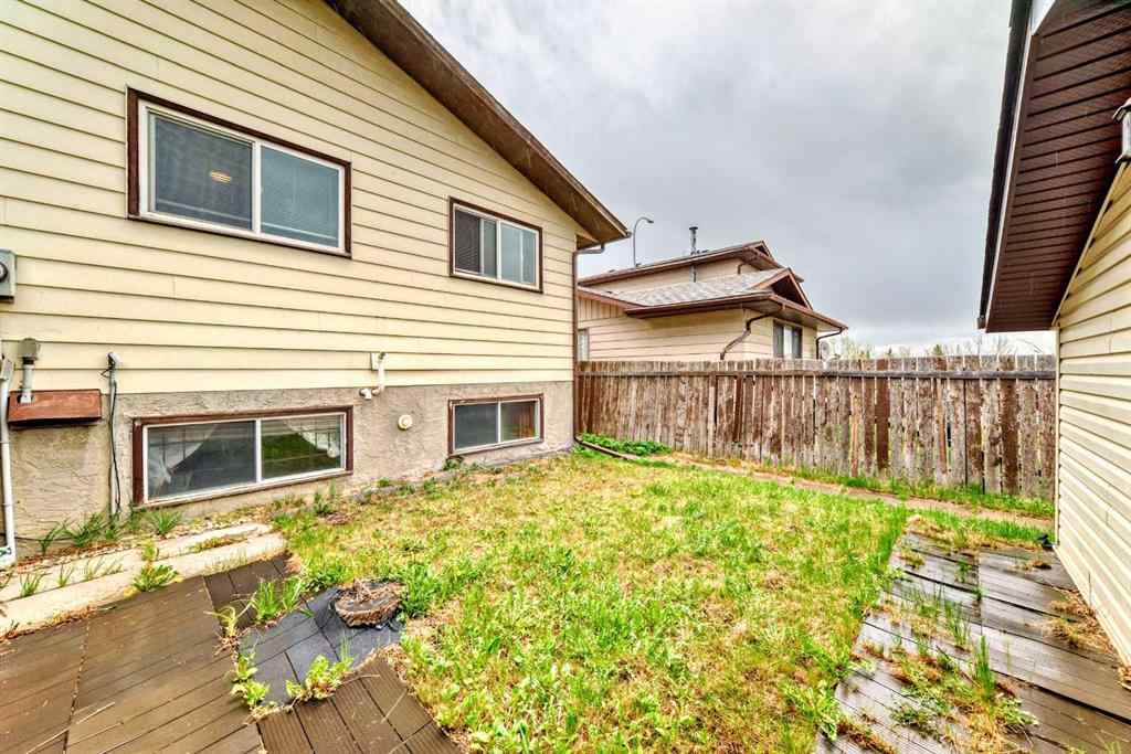 MLS® A2224219 - 105 Berwick Drive NW in Beddington Heights Calgary, Residential