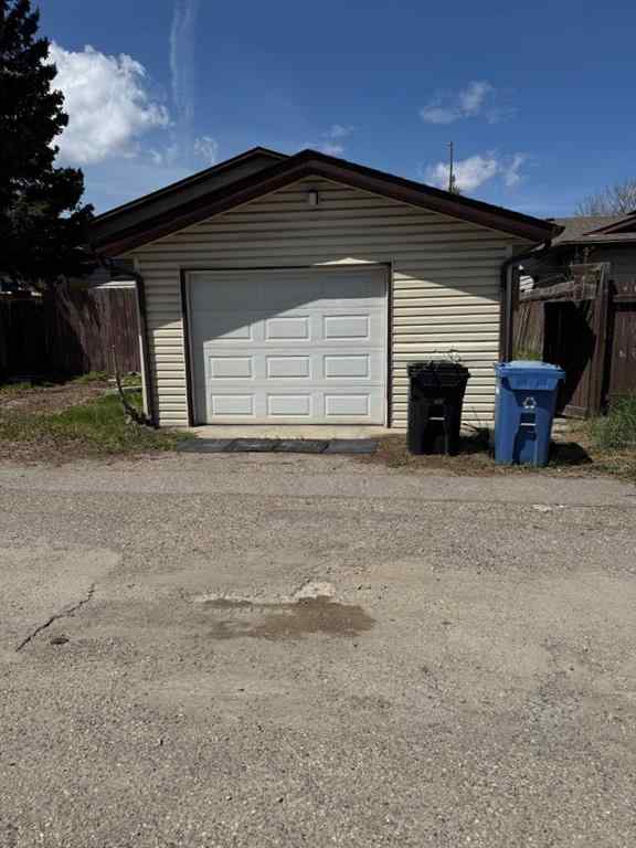 MLS® A2224219 - 105 Berwick Drive NW in Beddington Heights Calgary, Residential
