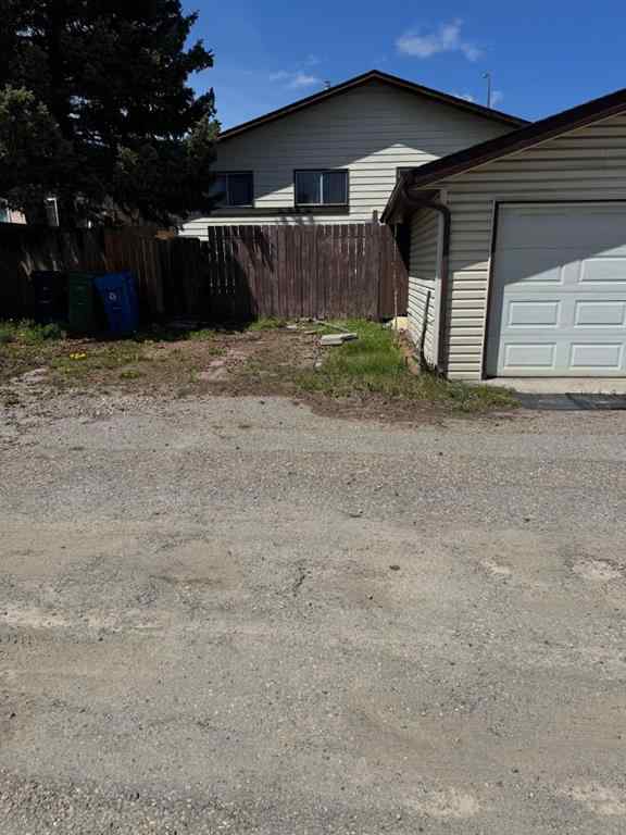 MLS® A2224219 - 105 Berwick Drive NW in Beddington Heights Calgary, Residential