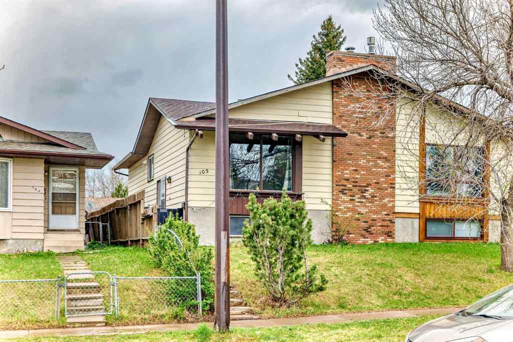 MLS® A2224219 - 105 Berwick Drive NW in Beddington Heights Calgary, Residential
