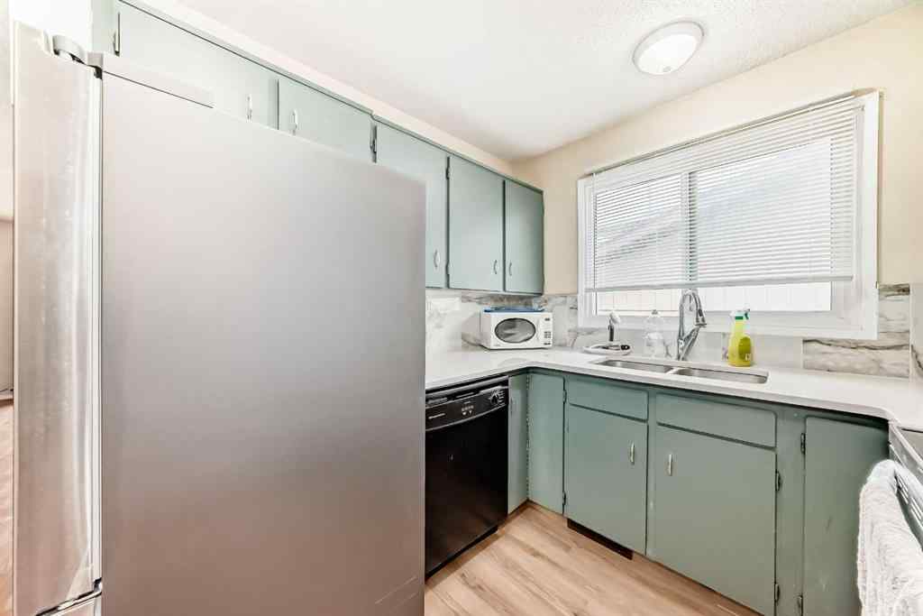 MLS® A2224219 - 105 Berwick Drive NW in Beddington Heights Calgary, Residential
