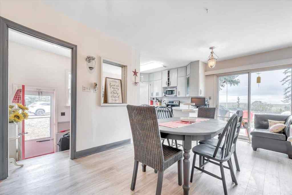 MLS® A2224290 - 204069 Township Road 262   in NONE Rural Wheatland County, Residential