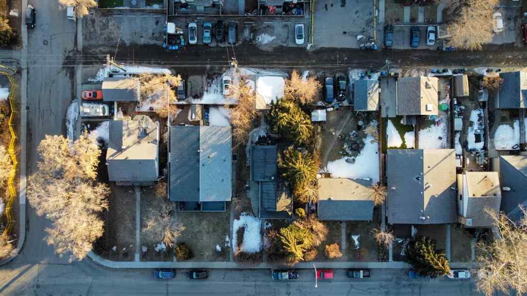 MLS® A2224301 - 6152 Bowwood Drive NW in Bowness Calgary, Residential