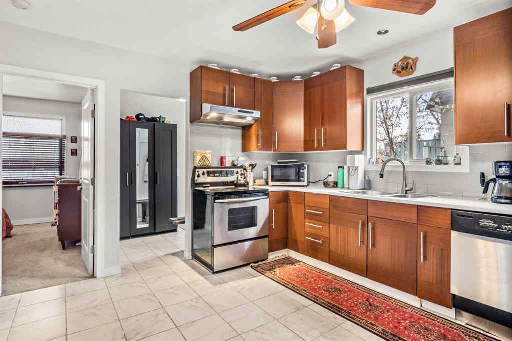 MLS® A2224301 - 6152 Bowwood Drive NW in Bowness Calgary, Residential