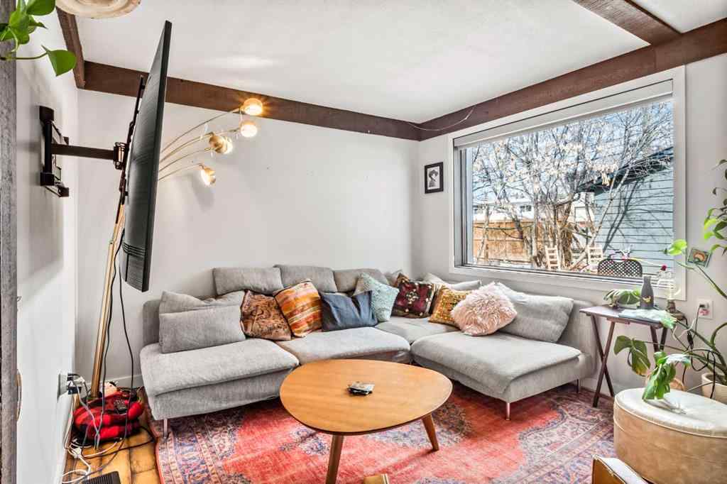 MLS® A2224301 - 6152 Bowwood Drive NW in Bowness Calgary, Residential