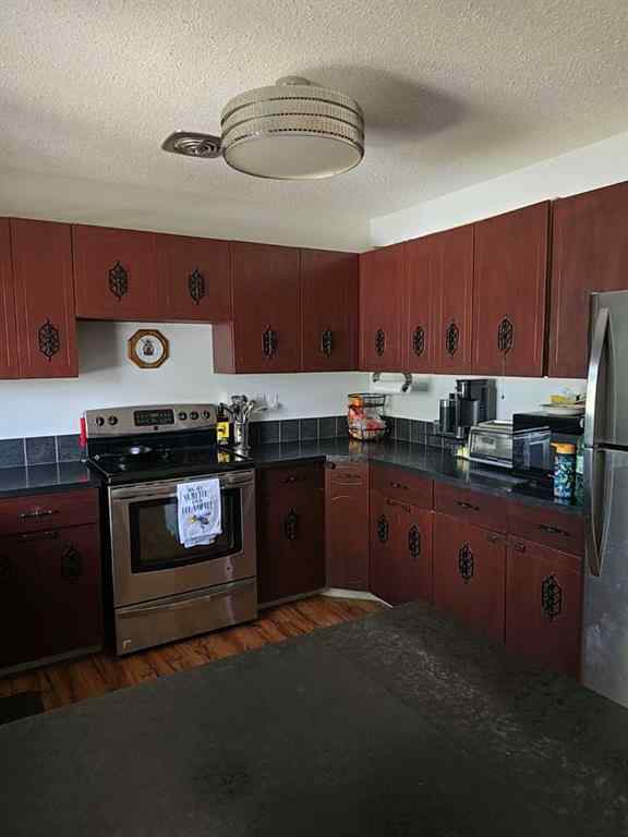 MLS® A2224309 - 401 7 Avenue  in NONE Fox Creek, Residential