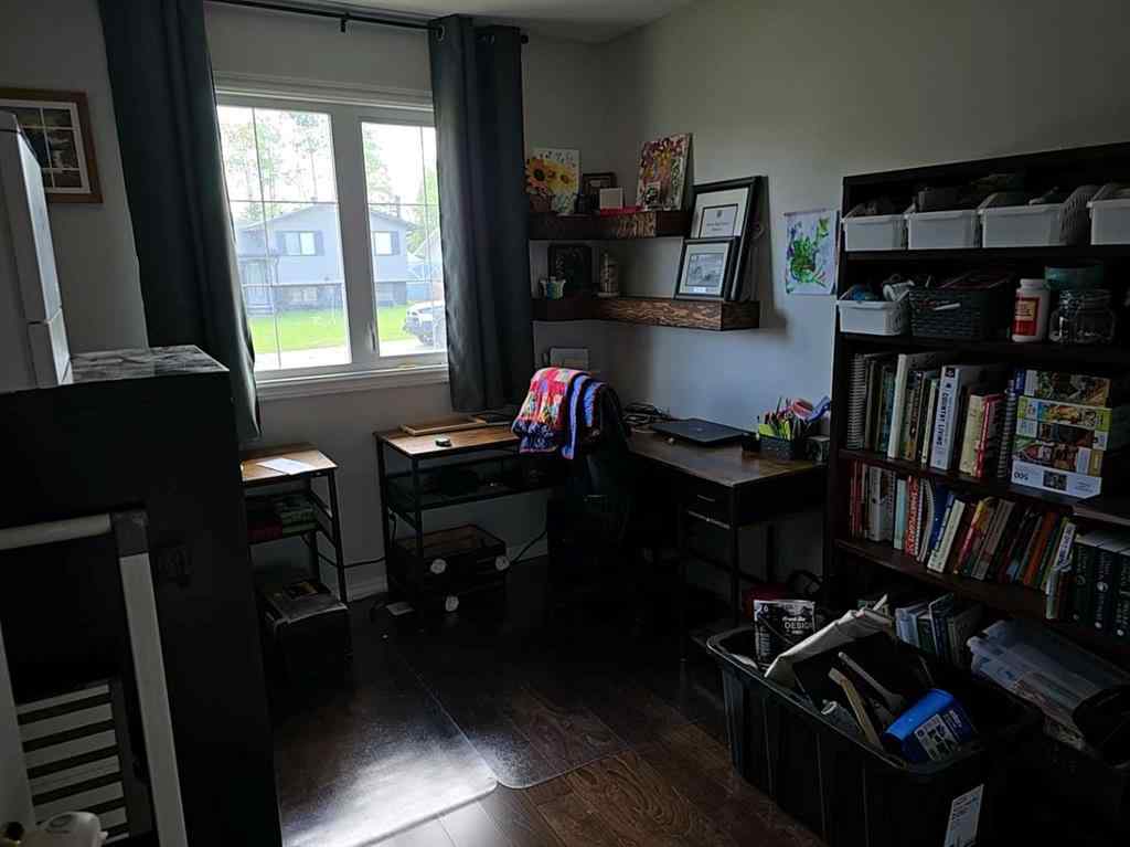 MLS® A2224309 - 401 7 Avenue  in NONE Fox Creek, Residential