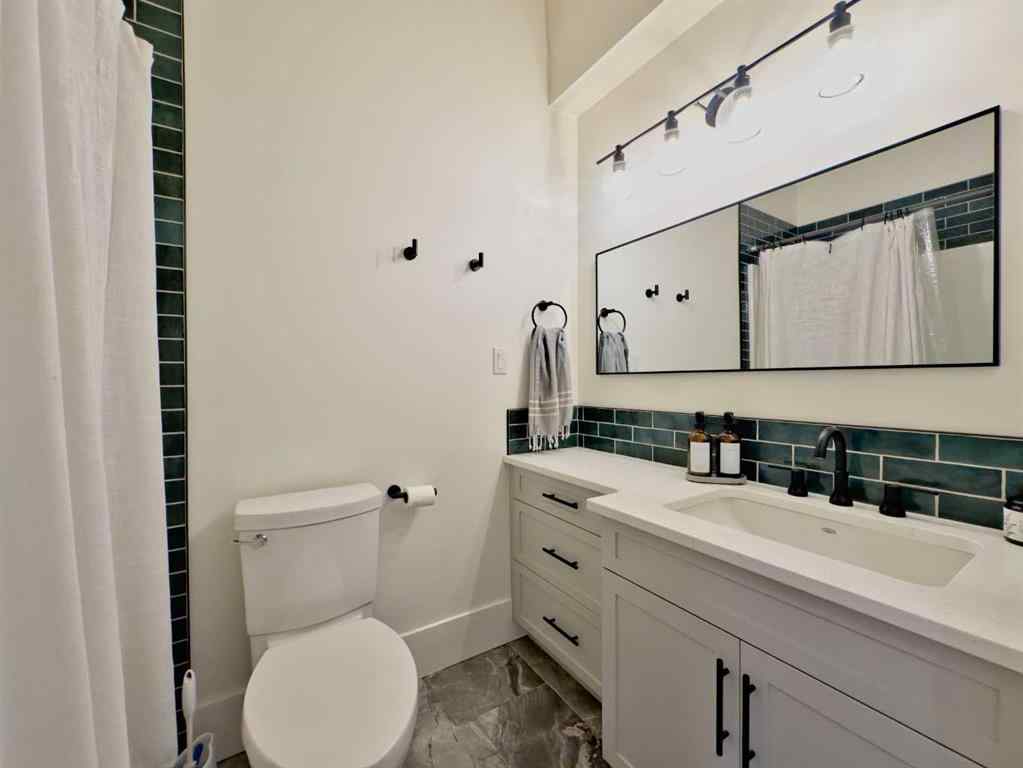 MLS® A2224330 - 7808 17 Avenue  in NONE Coleman, Commercial