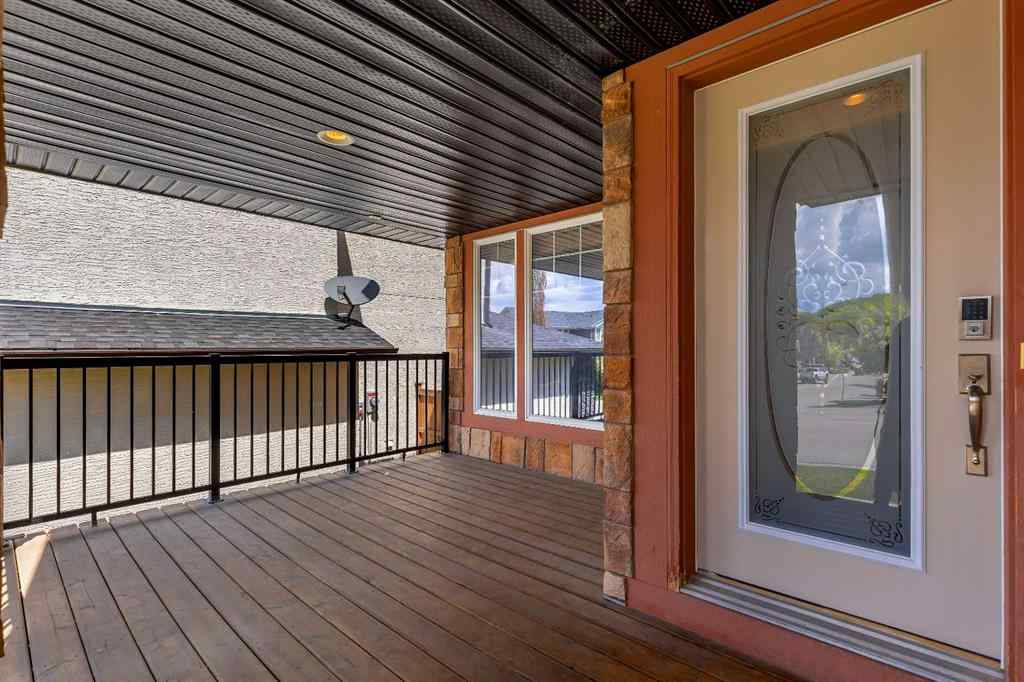 MLS® A2224331 - 40 Crestmont Way SW in Crestmont Calgary, Residential