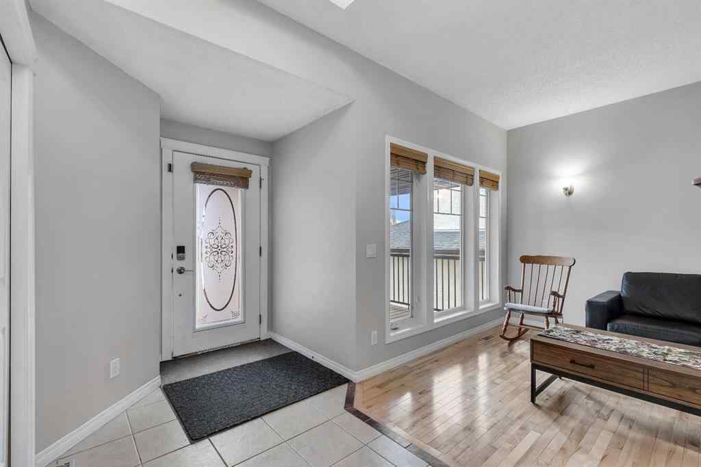 MLS® A2224331 - 40 Crestmont Way SW in Crestmont Calgary, Residential