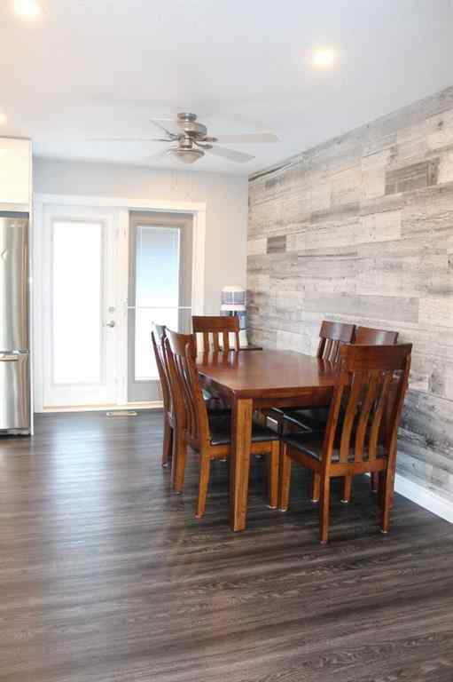 MLS® A2224350 - 405 2nd Street NE in NONE Manning, Residential