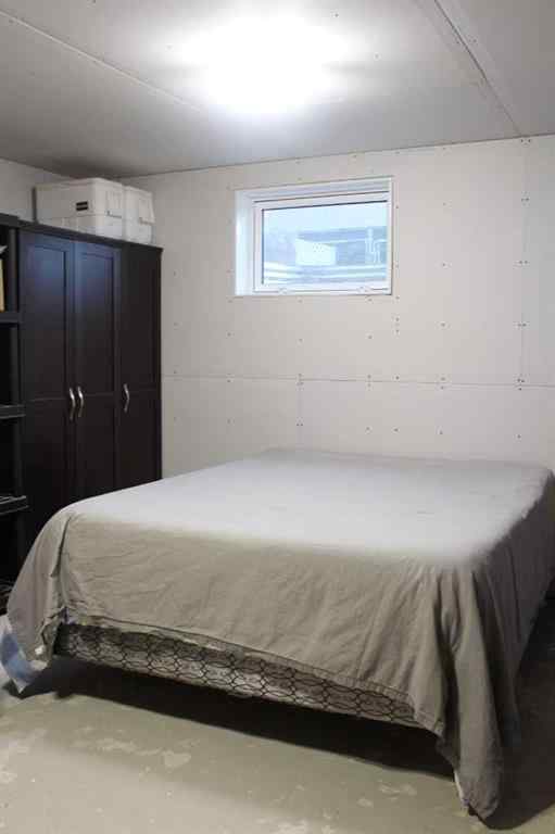 MLS® A2224350 - 405 2nd Street NE in NONE Manning, Residential