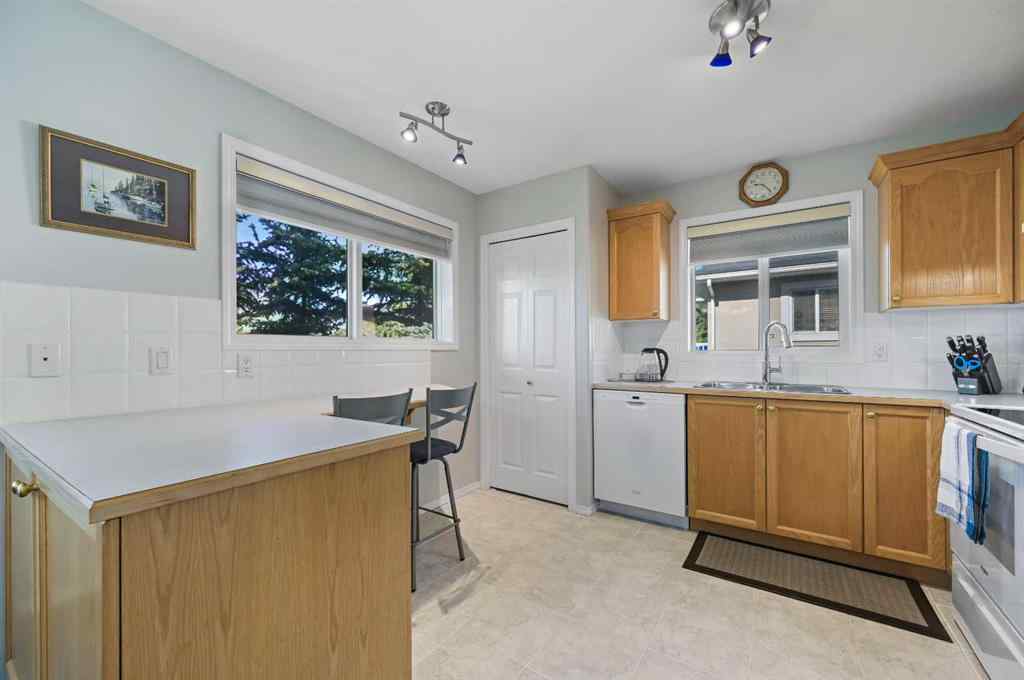 MLS® A2224372 - 6603 Pinecliff Grove NE in Pineridge Calgary, Residential