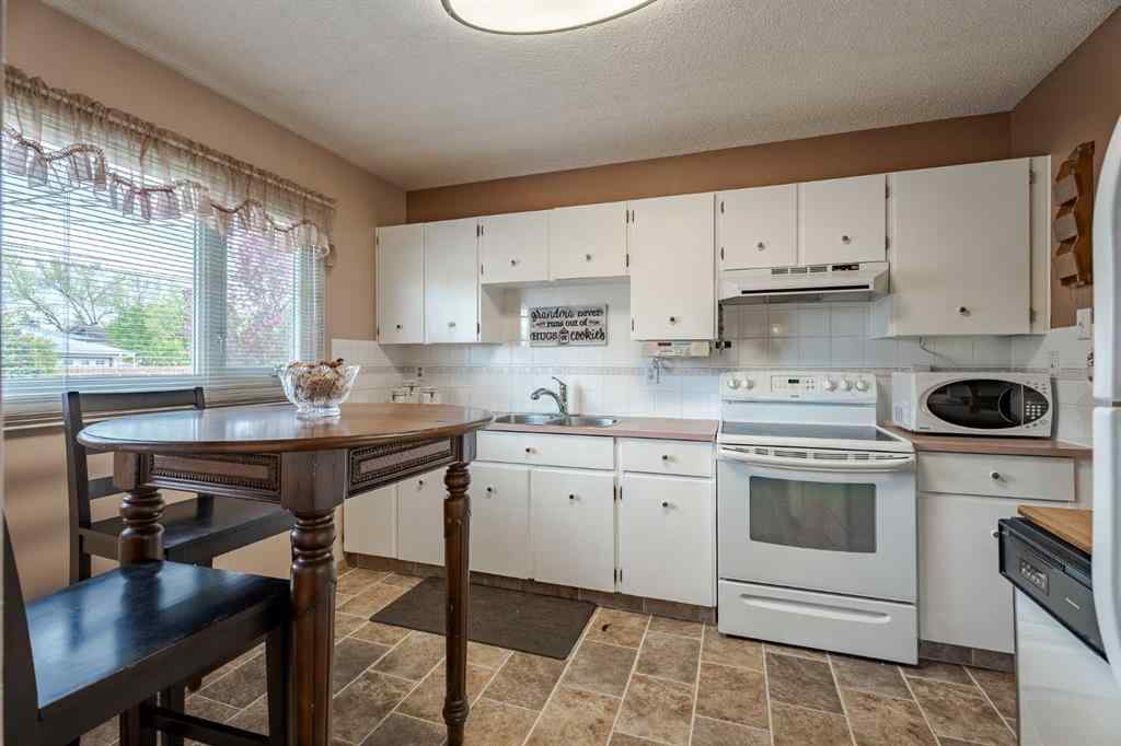 MLS® A2224390 - 60 Marbrooke Circle NE in Marlborough Calgary, Residential