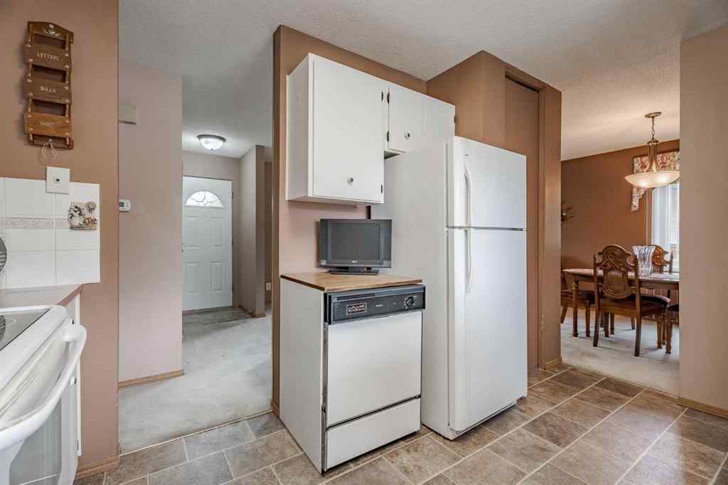 MLS® A2224390 - 60 Marbrooke Circle NE in Marlborough Calgary, Residential