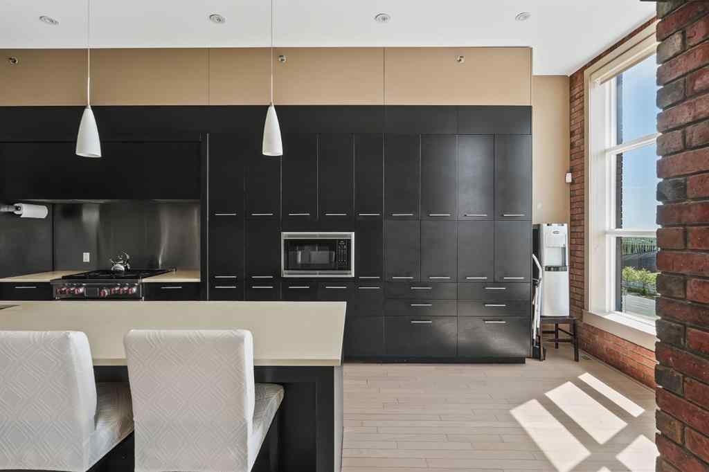 MLS® A2224416 - 713 Aspen Meadows Hill SW in Aspen Woods Calgary, Residential