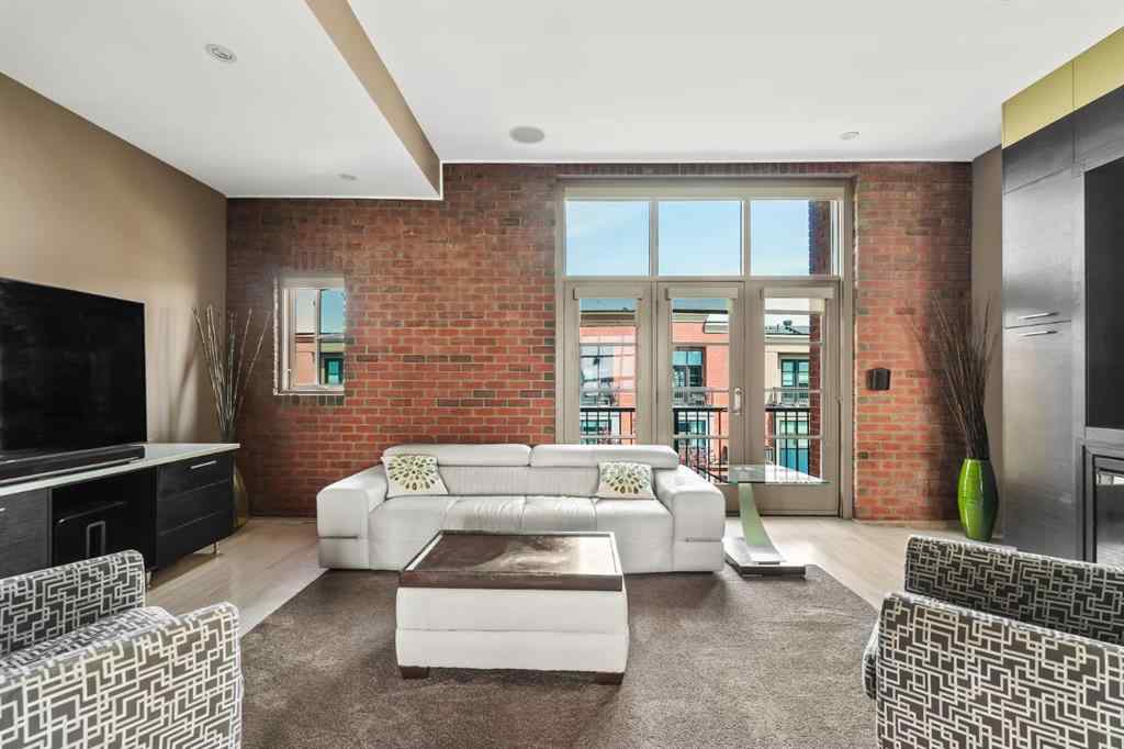 MLS® A2224416 - 713 Aspen Meadows Hill SW in Aspen Woods Calgary, Residential