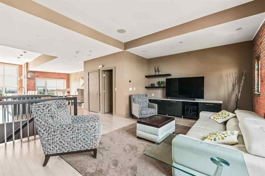 MLS® A2224416 - 713 Aspen Meadows Hill SW in Aspen Woods Calgary, Residential