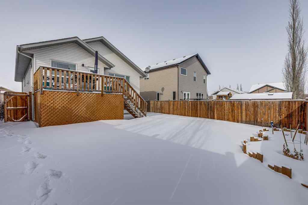 MLS® A2224422 - 27 Henderson Crescent NW in Hawkridge Estates Penhold, Residential