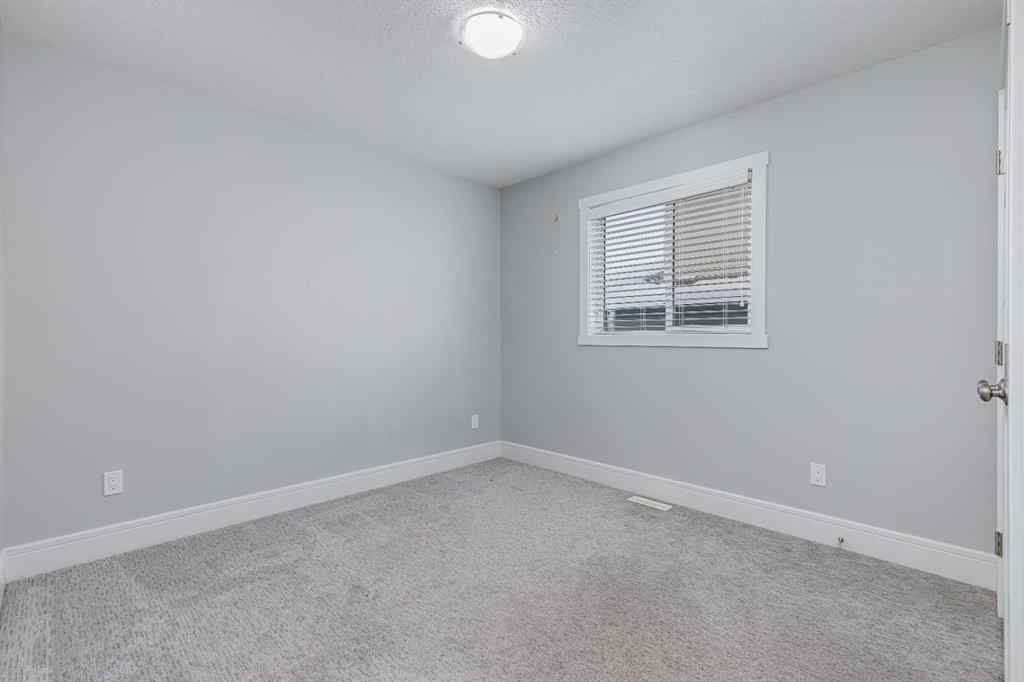 MLS® A2224422 - 27 Henderson Crescent NW in Hawkridge Estates Penhold, Residential