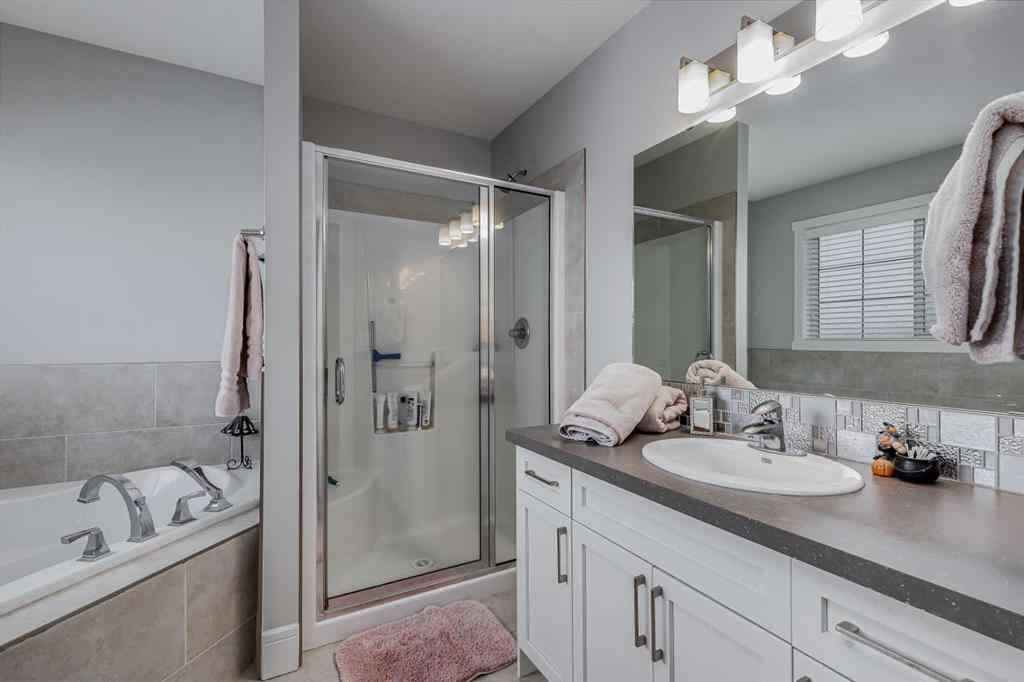 MLS® A2224422 - 27 Henderson Crescent NW in Hawkridge Estates Penhold, Residential