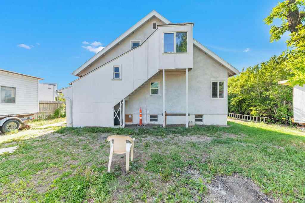 MLS® A2224502 - 302 6 Avenue NE in NONE Three Hills, Residential