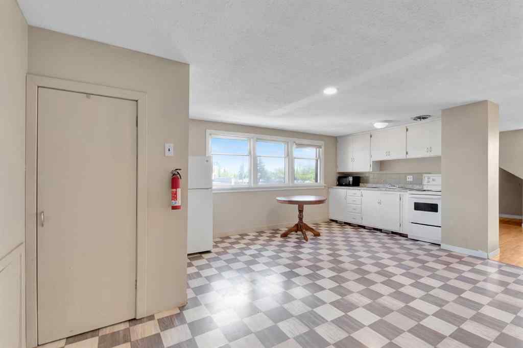 MLS® A2224502 - 302 6 Avenue NE in NONE Three Hills, Residential
