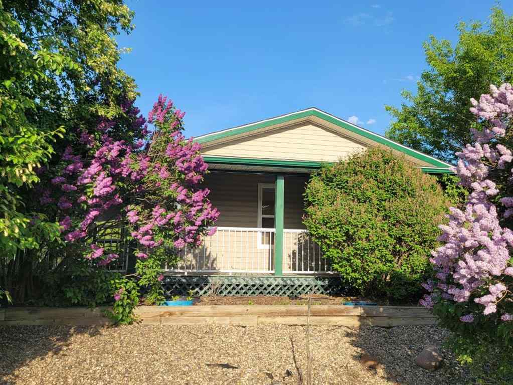 MLS® A2224512 - 8401 94 Street  in North End Peace River, Residential