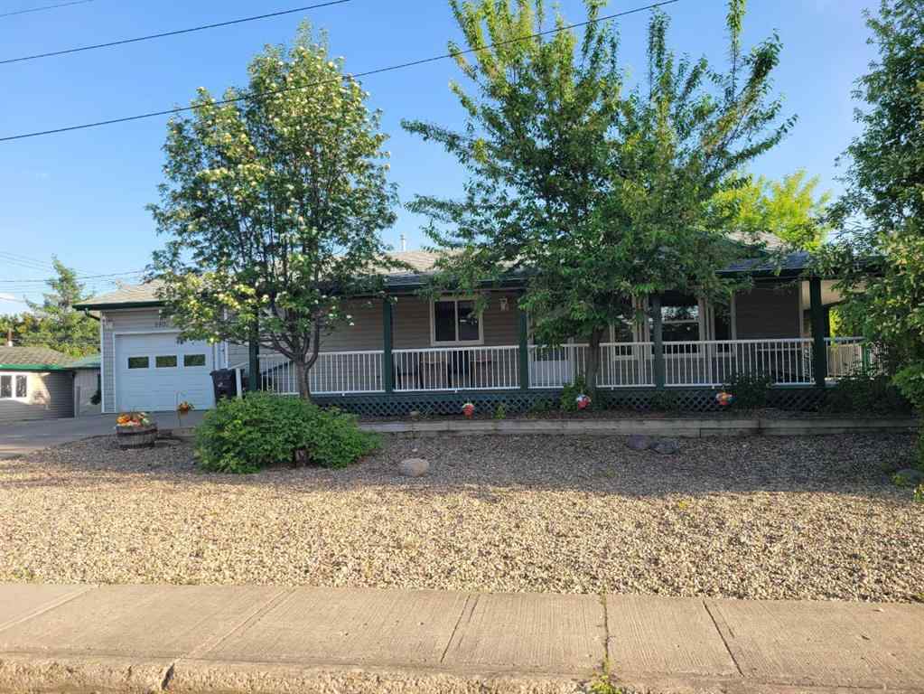 MLS® A2224512 - 8401 94 Street  in North End Peace River, Residential