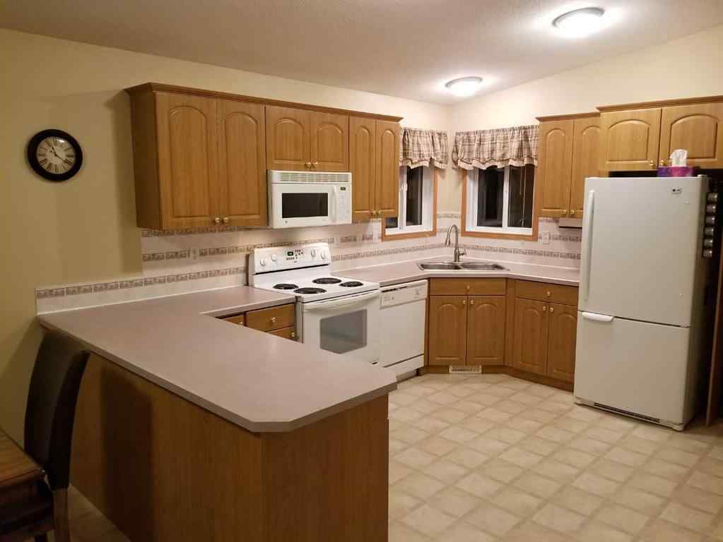 MLS® A2224512 - 8401 94 Street  in North End Peace River, Residential