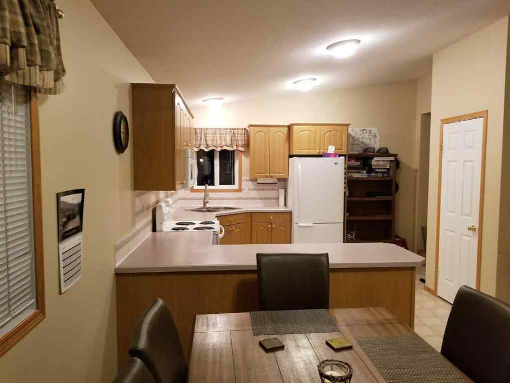 MLS® A2224512 - 8401 94 Street  in North End Peace River, Residential