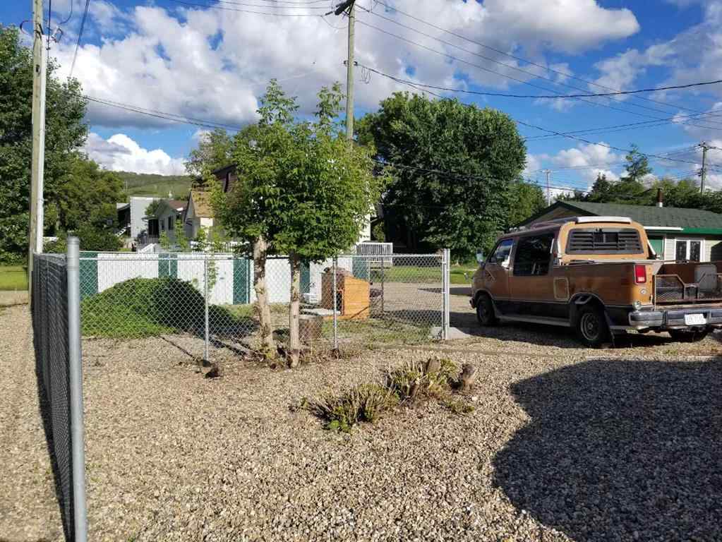 MLS® A2224512 - 8401 94 Street  in North End Peace River, Residential