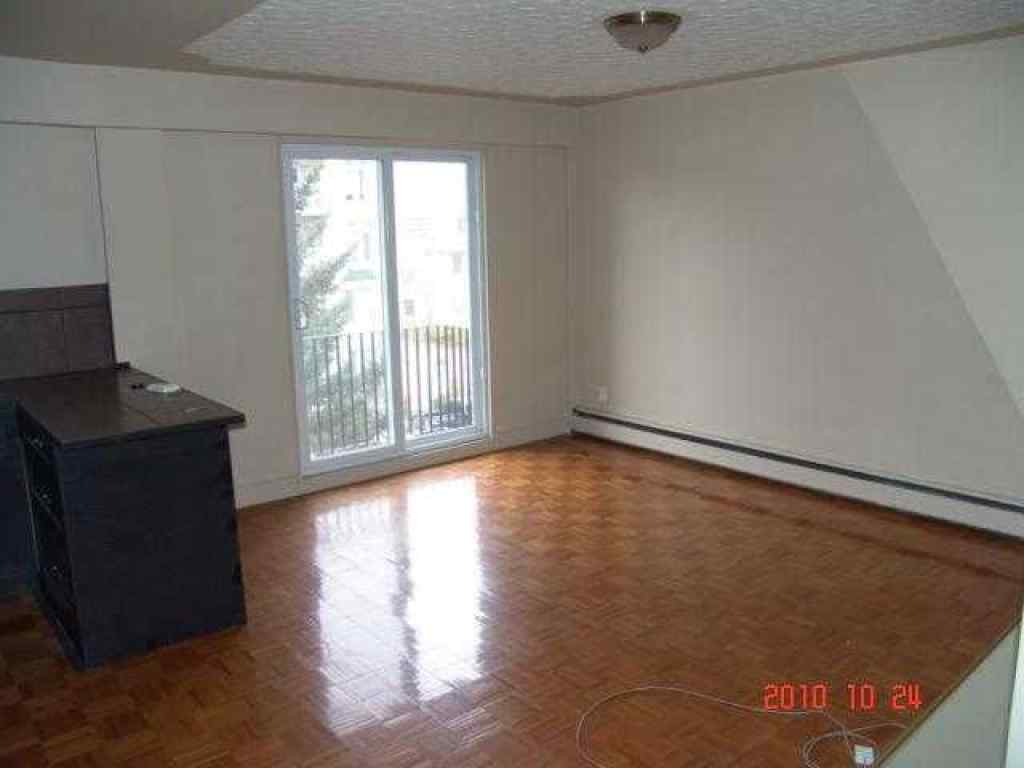 MLS® A2224513 - Unit #204 1027 12 Avenue SW in Beltline Calgary, Residential
