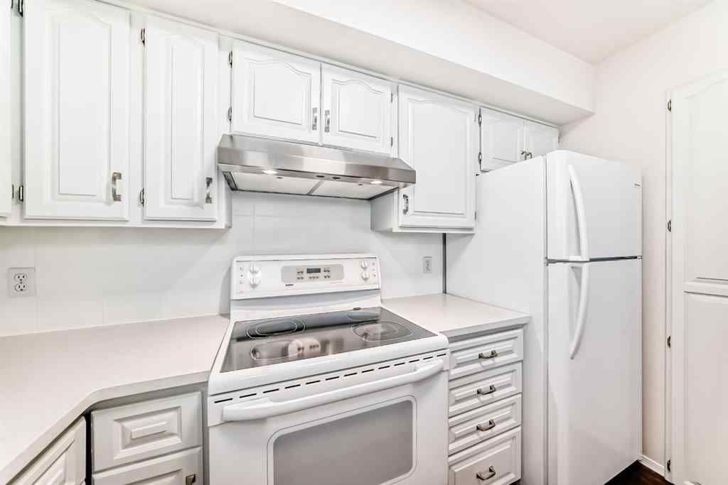 MLS® A2224514 - Unit #2 1516 11 Avenue SW in Sunalta Calgary, Residential